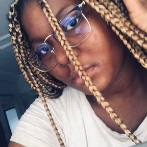 Meet your Posher, Fatimata